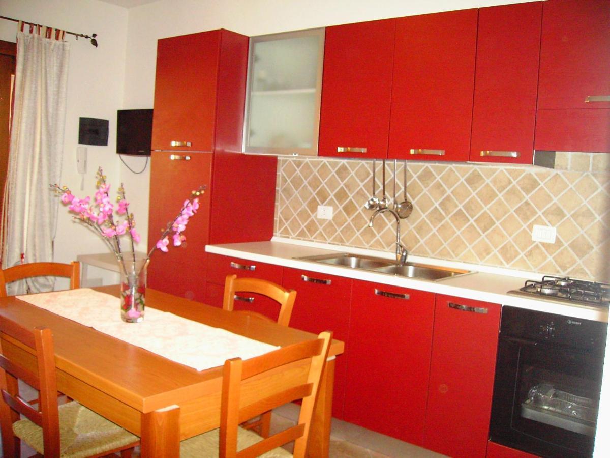 Secret Garden Apartment Будони Екстериор снимка