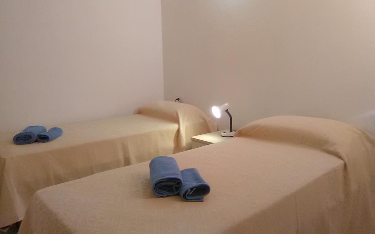 Secret Garden Apartment Будони Екстериор снимка
